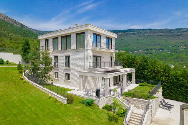 Einzigartige Villa in Tivat — photo 4